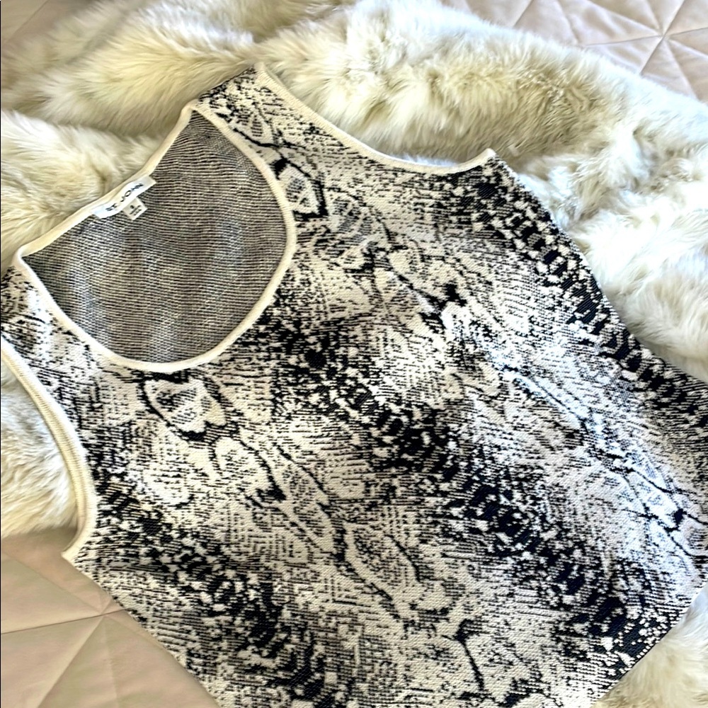 St. John Black and White Patterned Knit Top